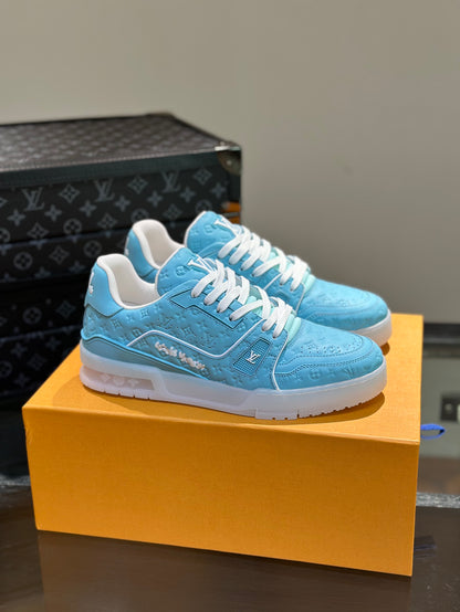 Louis Vuitton LV 600a Albastru - prezentare produs