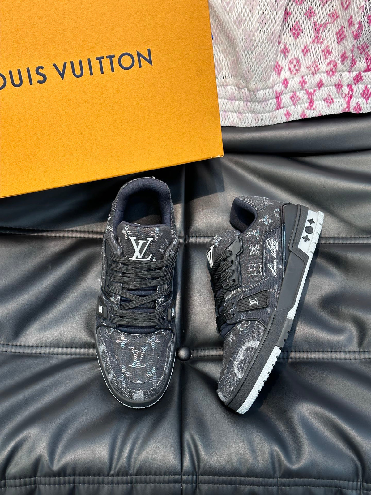 Louis Vuitton LV 600a Negru Pattern Pantofi sport - prezentare produs