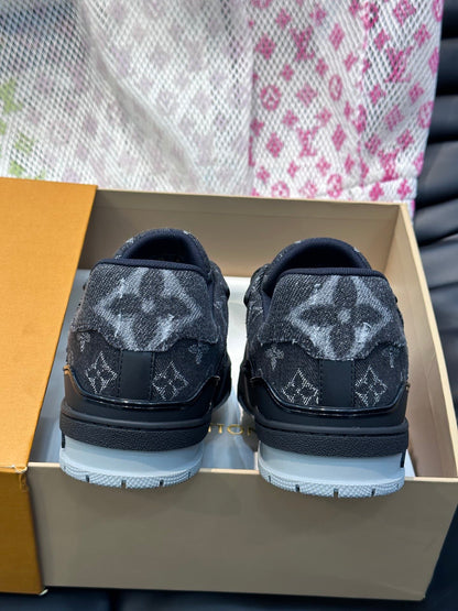 Louis Vuitton LV 600a Negru Pattern Pantofi sport - prezentare produs