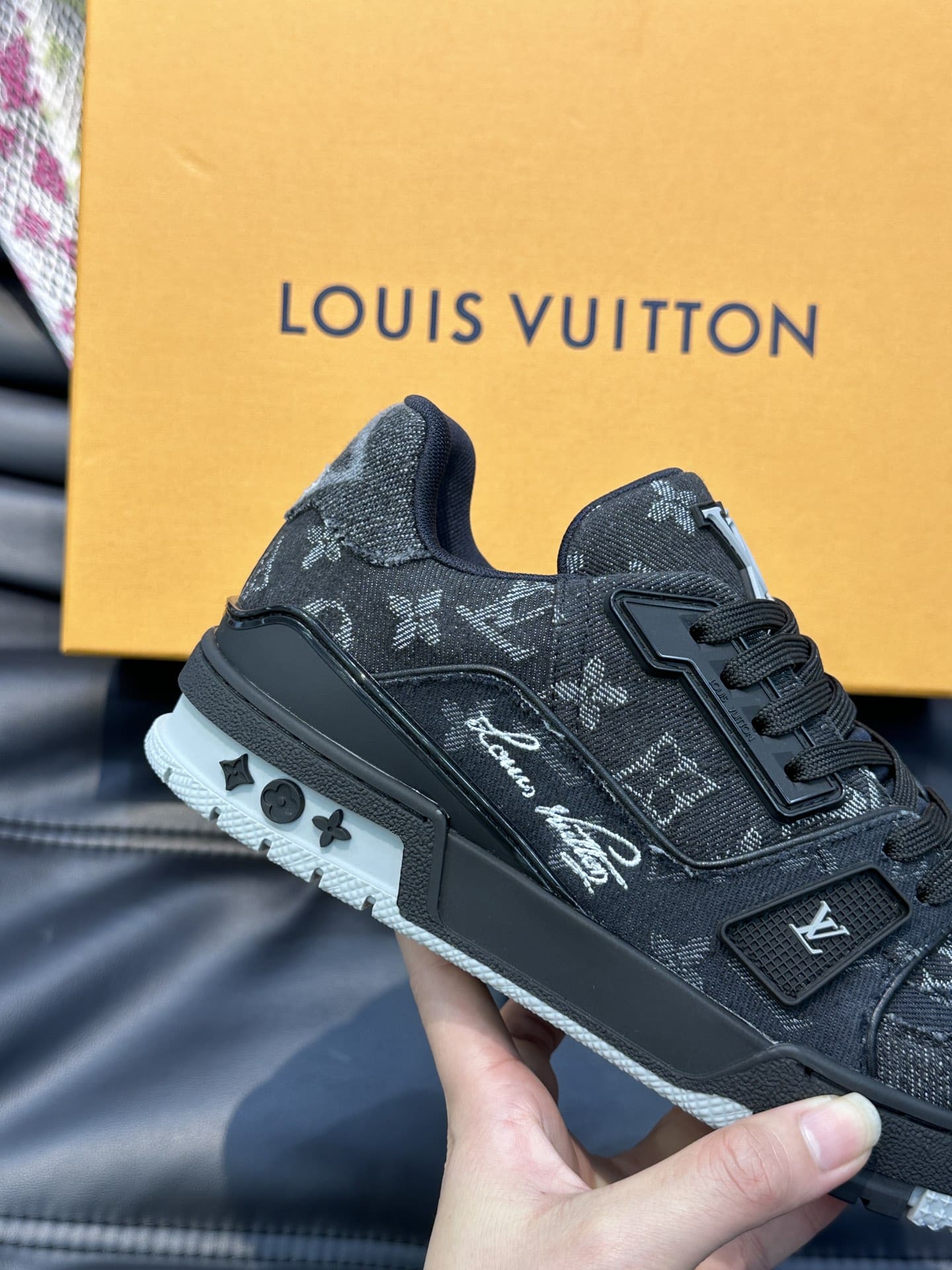Louis Vuitton LV 600a Negru Pattern Pantofi sport - prezentare produs