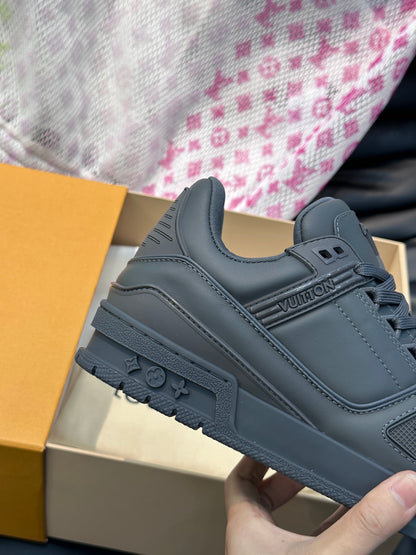 Louis Vuitton LV 600a Gri - prezentare produs