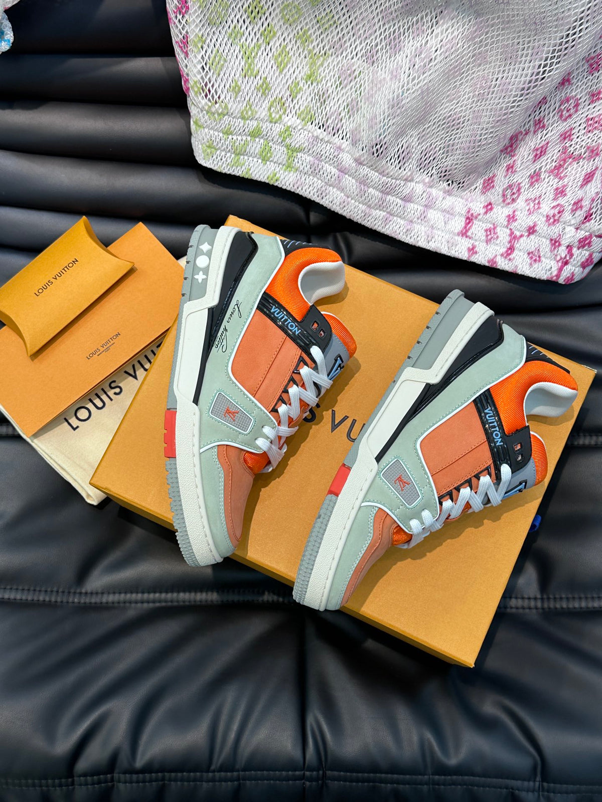 Louis Vuitton LV 600a Multicolor Pantofi sport - prezentare produs