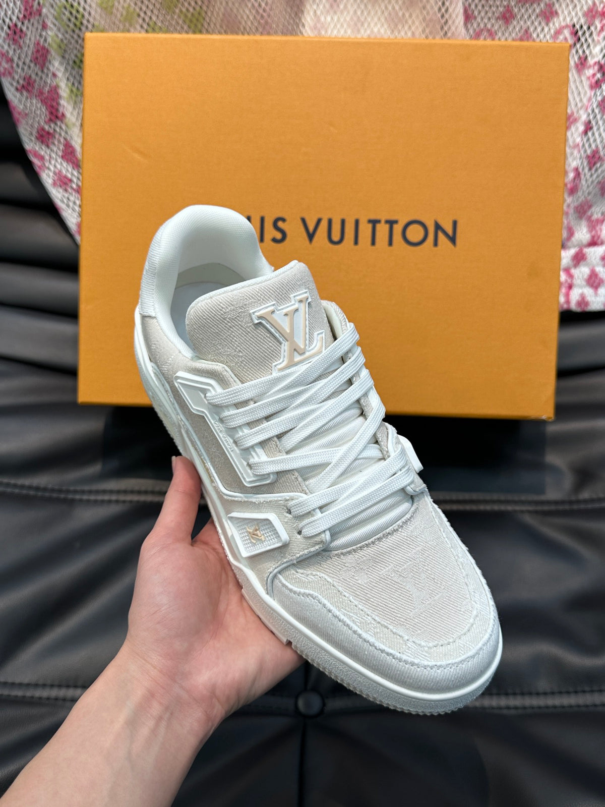 Louis Vuitton LV 600a Crem Pânză Pantofi sport - prezentare produs