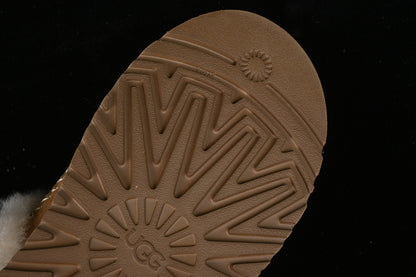 UGG Disquette Alpine Ghete - prezentare produs