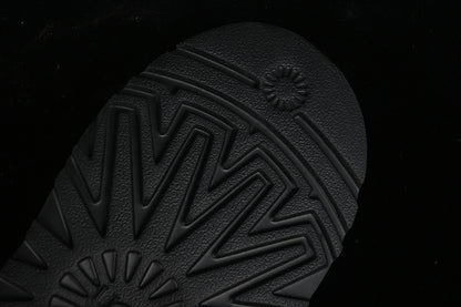 UGG Tazz Negru Ghete - prezentare produs