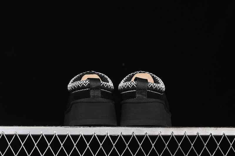 UGG Tazz Negru Ghete - prezentare produs