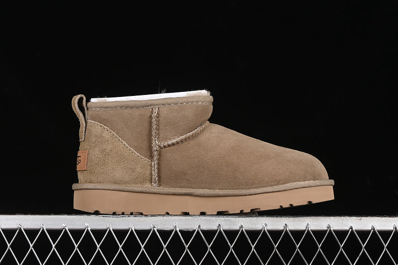 UGG Clasic Mini Maro Ghete - prezentare produs