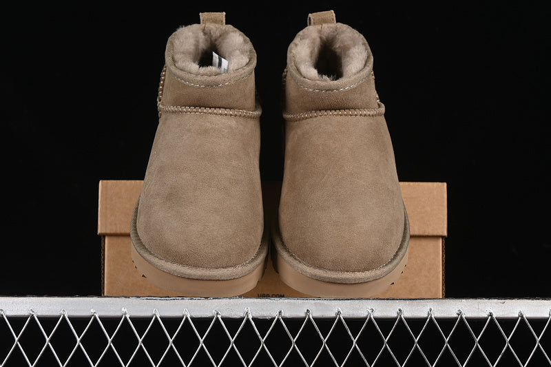 UGG Clasic Mini Maro Ghete - prezentare produs