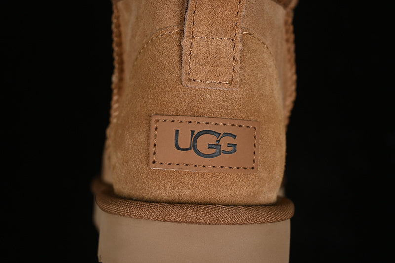 UGG Clasic Mini Light Maro Ghete - prezentare produs