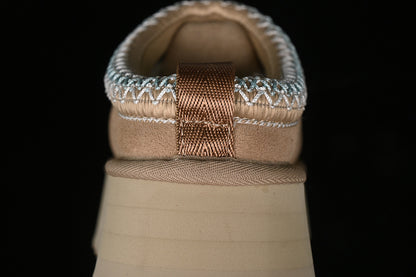 UGG Tazz Sand Ghete - prezentare produs