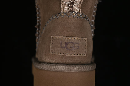 UGG Alpine Dark Maro Ghete - prezentare produs