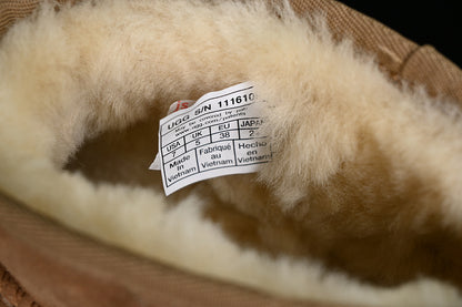 UGG Clasic Mini Maro - prezentare produs
