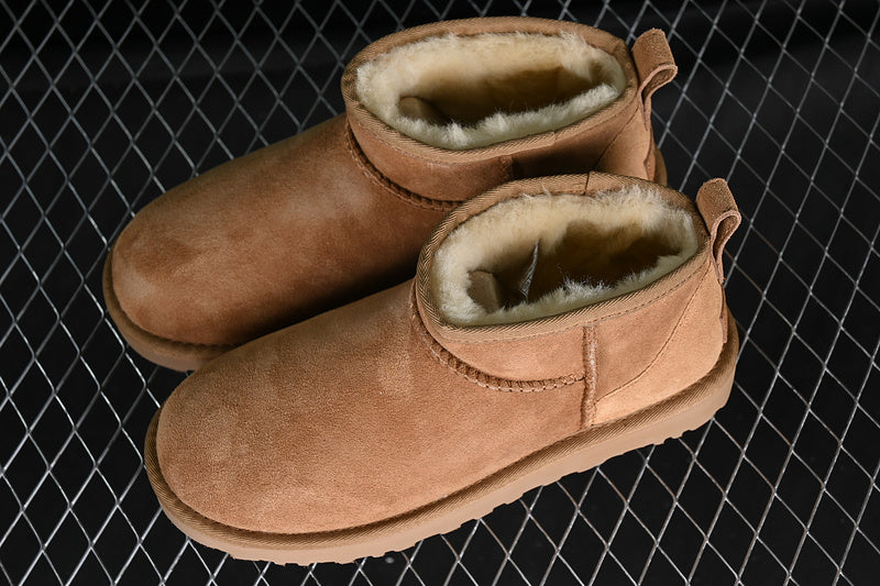 UGG Clasic Mini Maro Ghete - prezentare produs