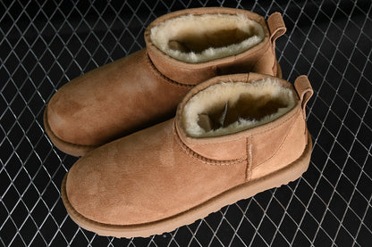 UGG Clasic Mini Maro Ghete - prezentare produs