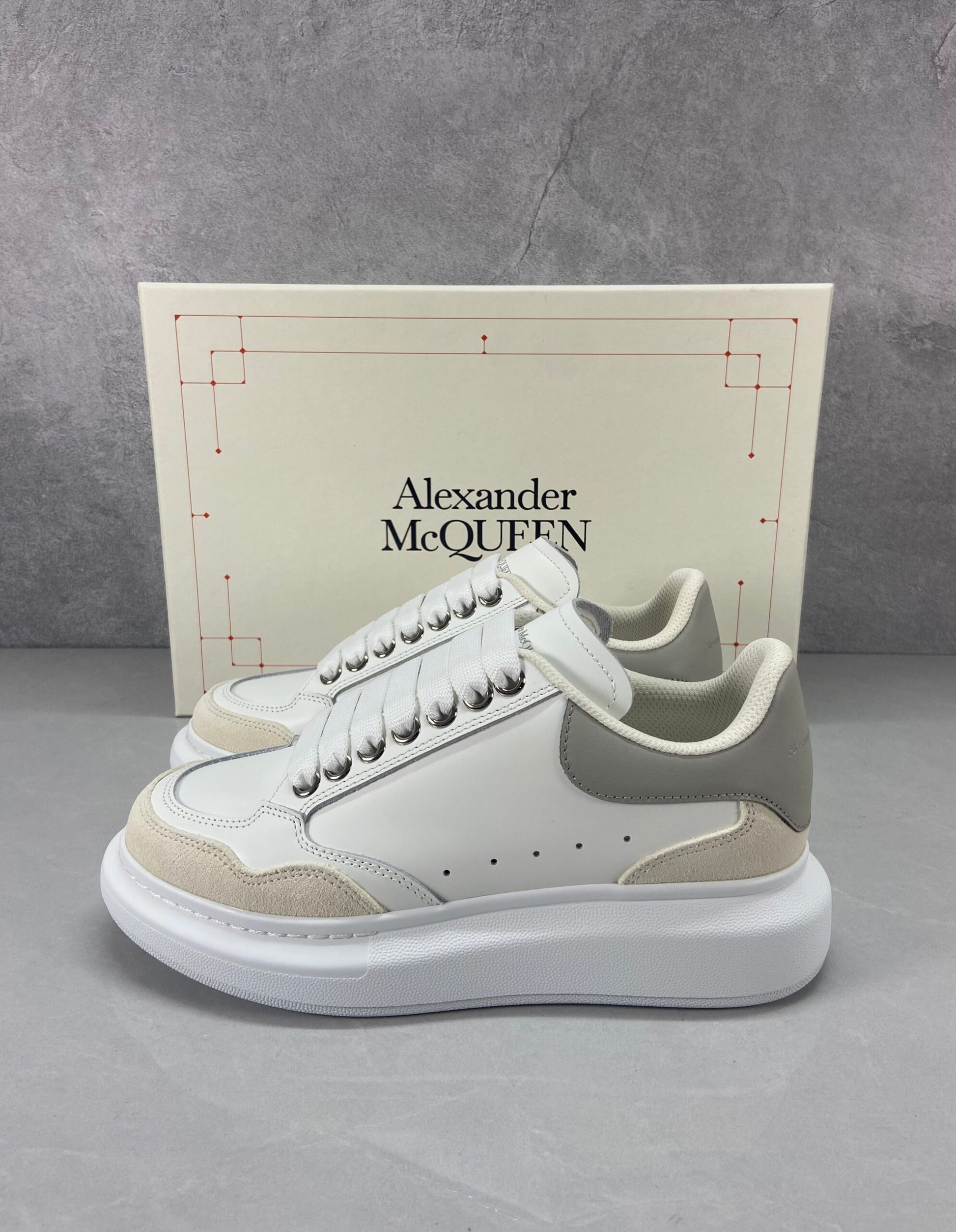 Alexander McQueen Crem Gri Alb - prezentare produs