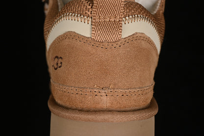 UGG Clasic Maro Ghete - prezentare produs