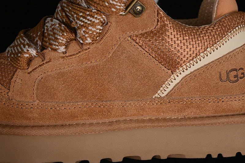 UGG Clasic Maro Ghete - prezentare produs