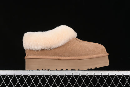 UGG Clasic Short Ghete - prezentare produs