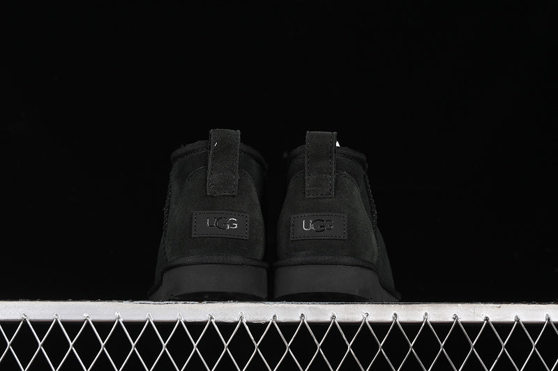 UGG Clasic Mini Negru Ghete - prezentare produs
