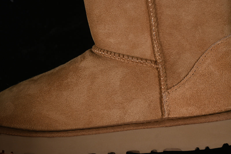 UGG Clasic Ghete - prezentare produs
