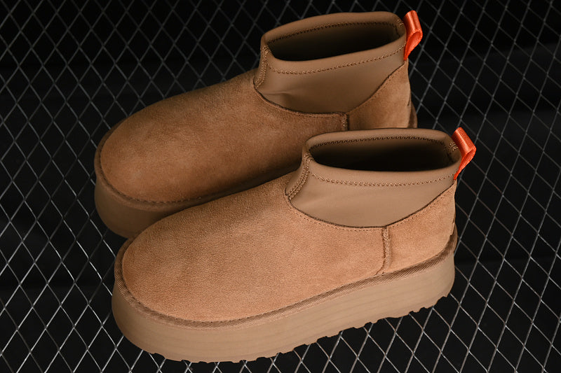 UGG Dakota 8cm Ghete - prezentare produs