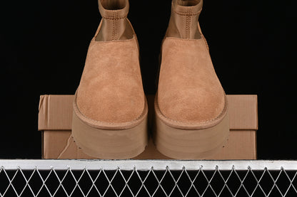 UGG Dakota 8cm - prezentare produs