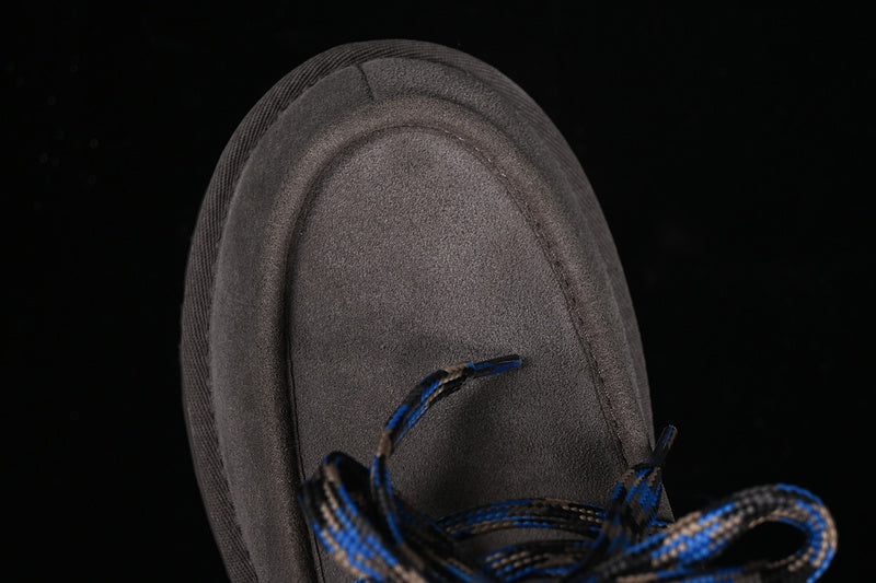 UGG Mini Dark Maro Ll Ghete - prezentare produs