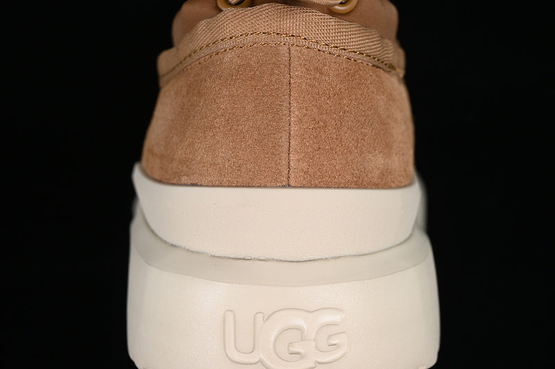 UGG Alb Rubber Ghete - prezentare produs
