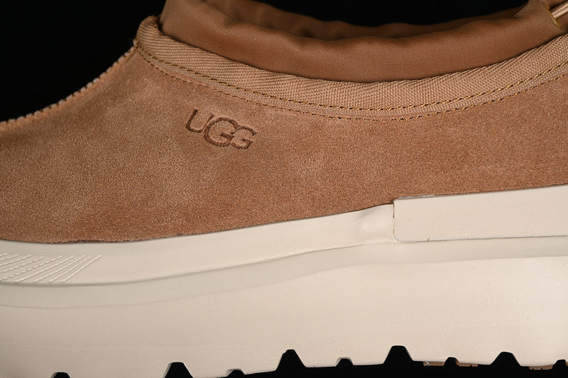 UGG Alb Rubber Ghete - prezentare produs