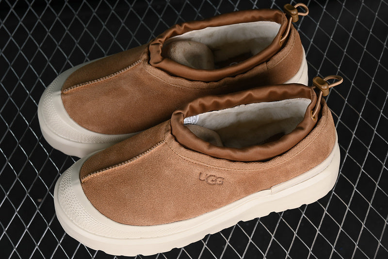 UGG Alb Rubber Ghete - prezentare produs