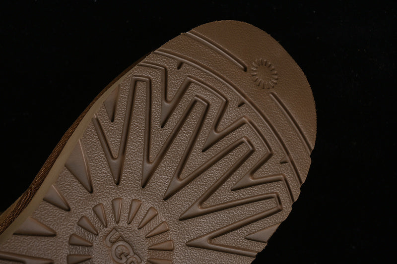 UGG Clasic Maro Ghete - prezentare produs