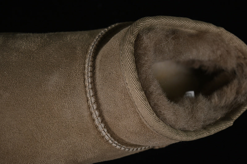 UGG Clasic Deschis Maro - prezentare produs