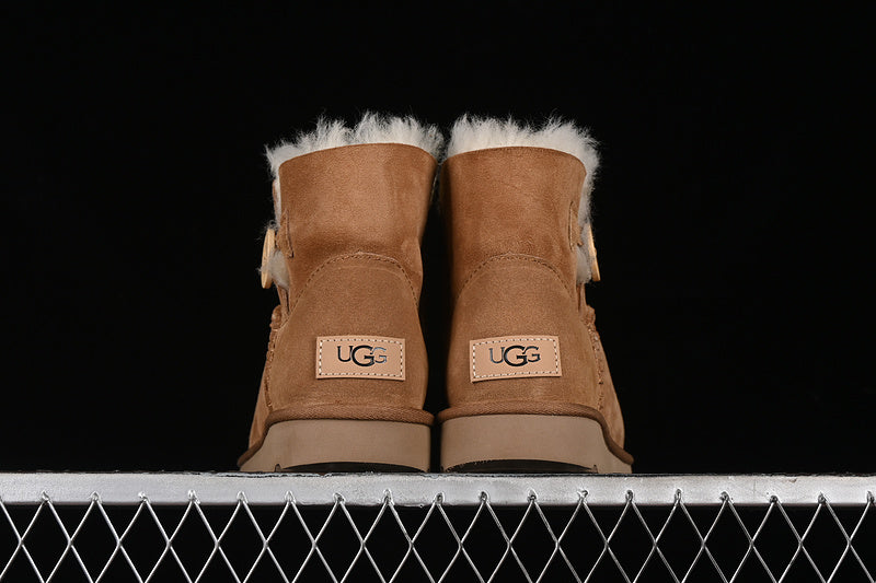 UGG Bailey Button Ghete - prezentare produs