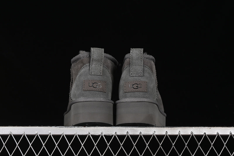 UGG Clasic Gri Ghete - prezentare produs