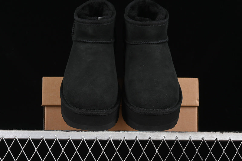 UGG Clasic Negru - prezentare produs