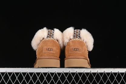 UGG Clasic Mini Alpine Ghete - prezentare produs
