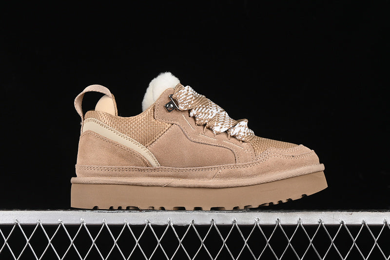 UGG Mini Sand Ghete - prezentare produs