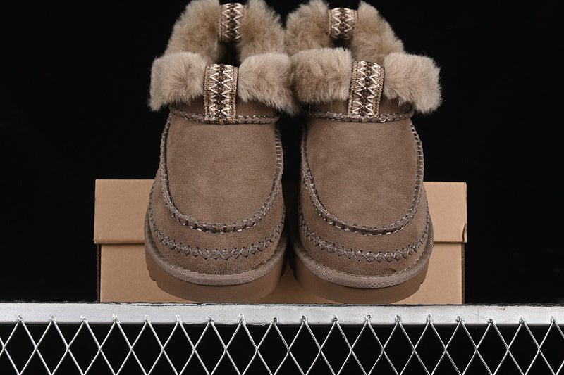 UGG Alpine Dark Maro Ghete - prezentare produs