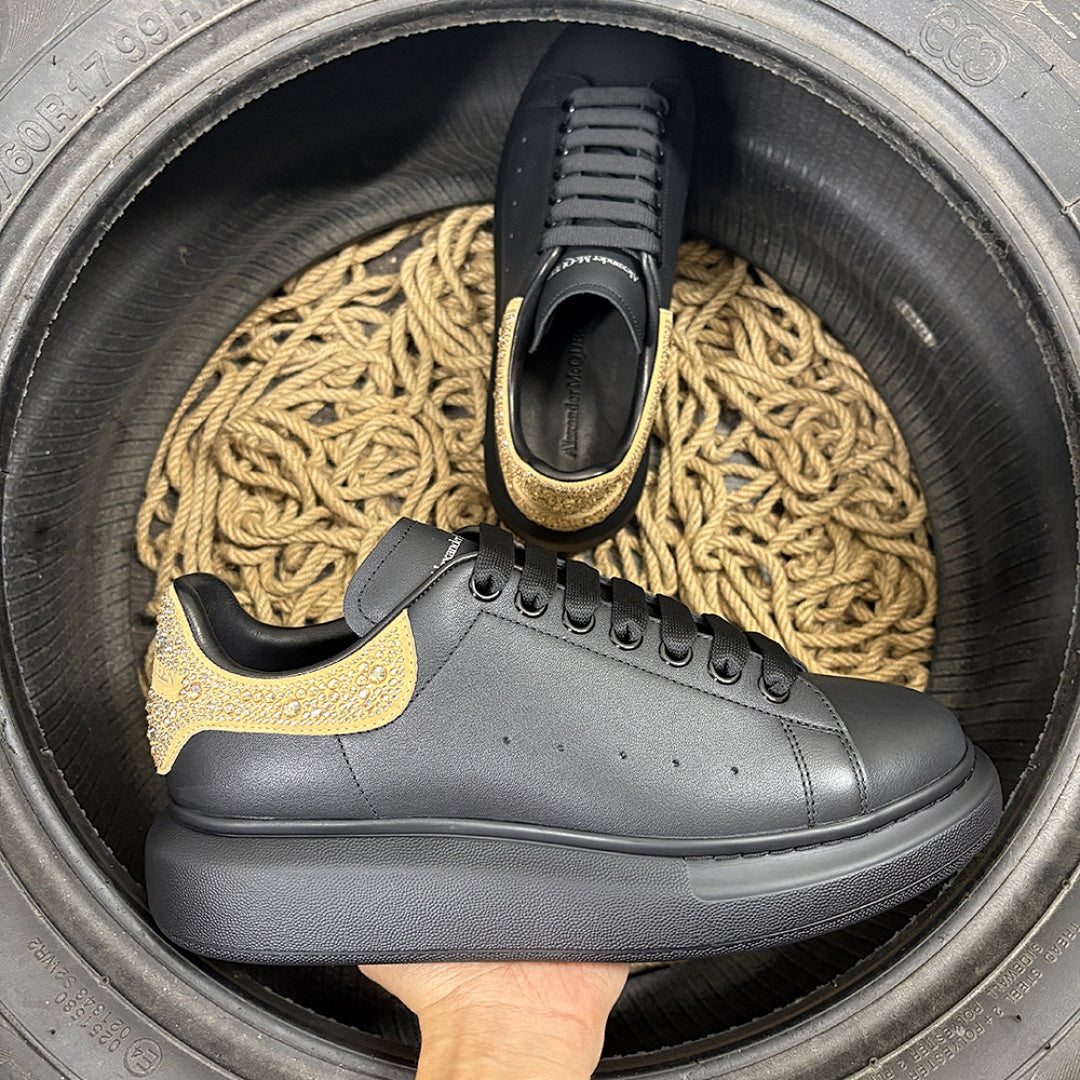 Alexander McQueen Streetwear Colecție Pantofi sport - prezentare produs