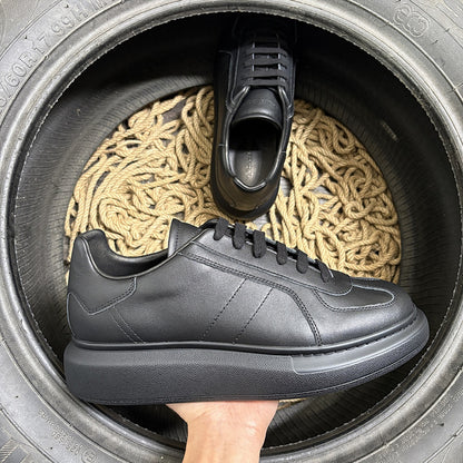 Alexander McQueen Streetwear Colecție Pantofi sport - prezentare produs