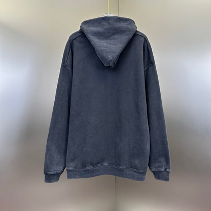 Balenciaga Exclusive Clothing - prezentare produs