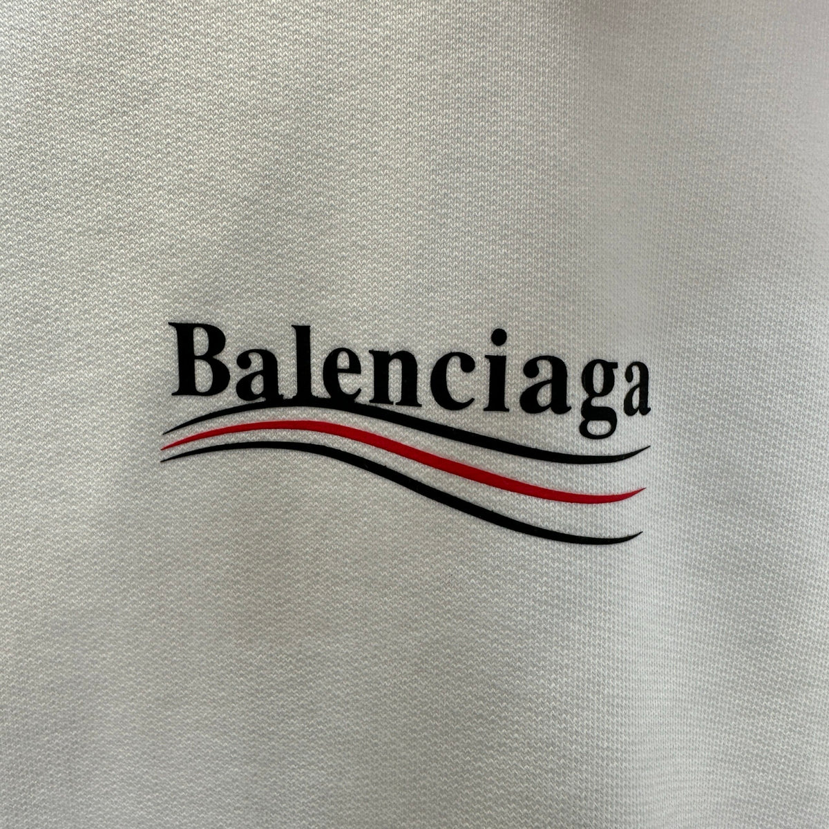 Balenciaga Exclusive Clothing - prezentare produs