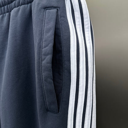 Balenciaga Exclusive Clothing - prezentare produs