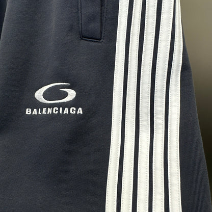 Balenciaga Exclusive Clothing - prezentare produs