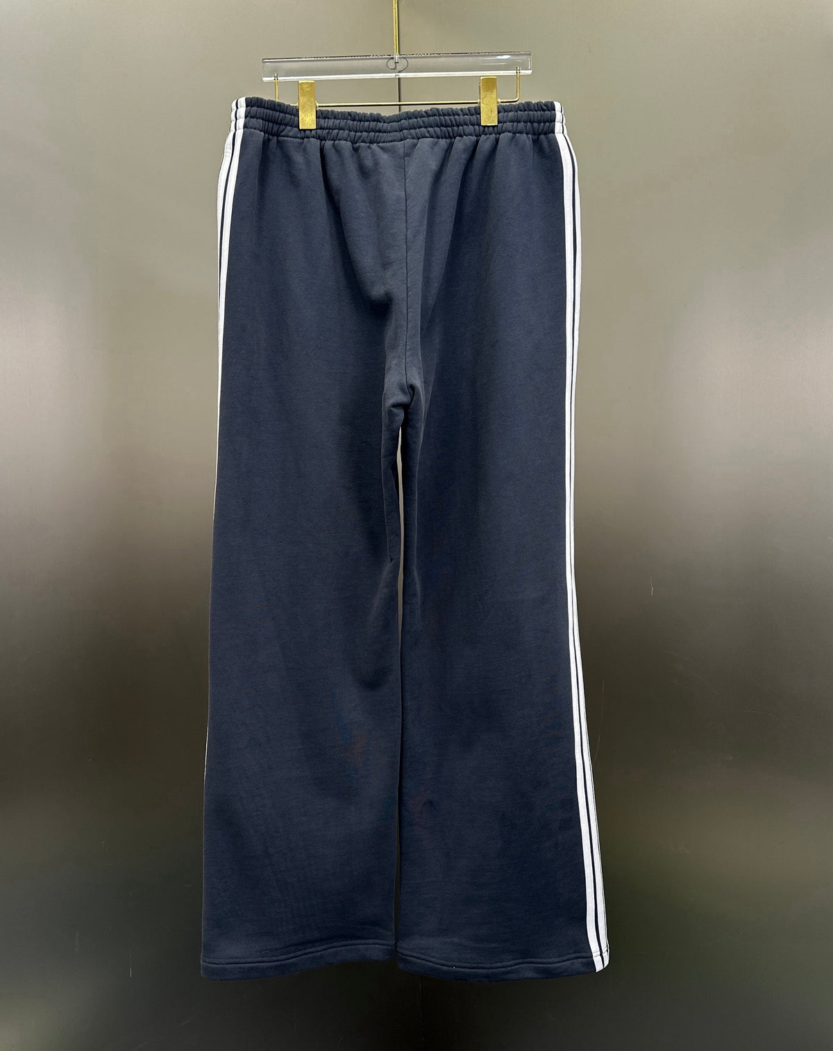 Balenciaga Exclusive Clothing - prezentare produs