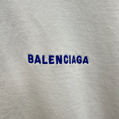 Balenciaga Exclusive Clothing - prezentare produs