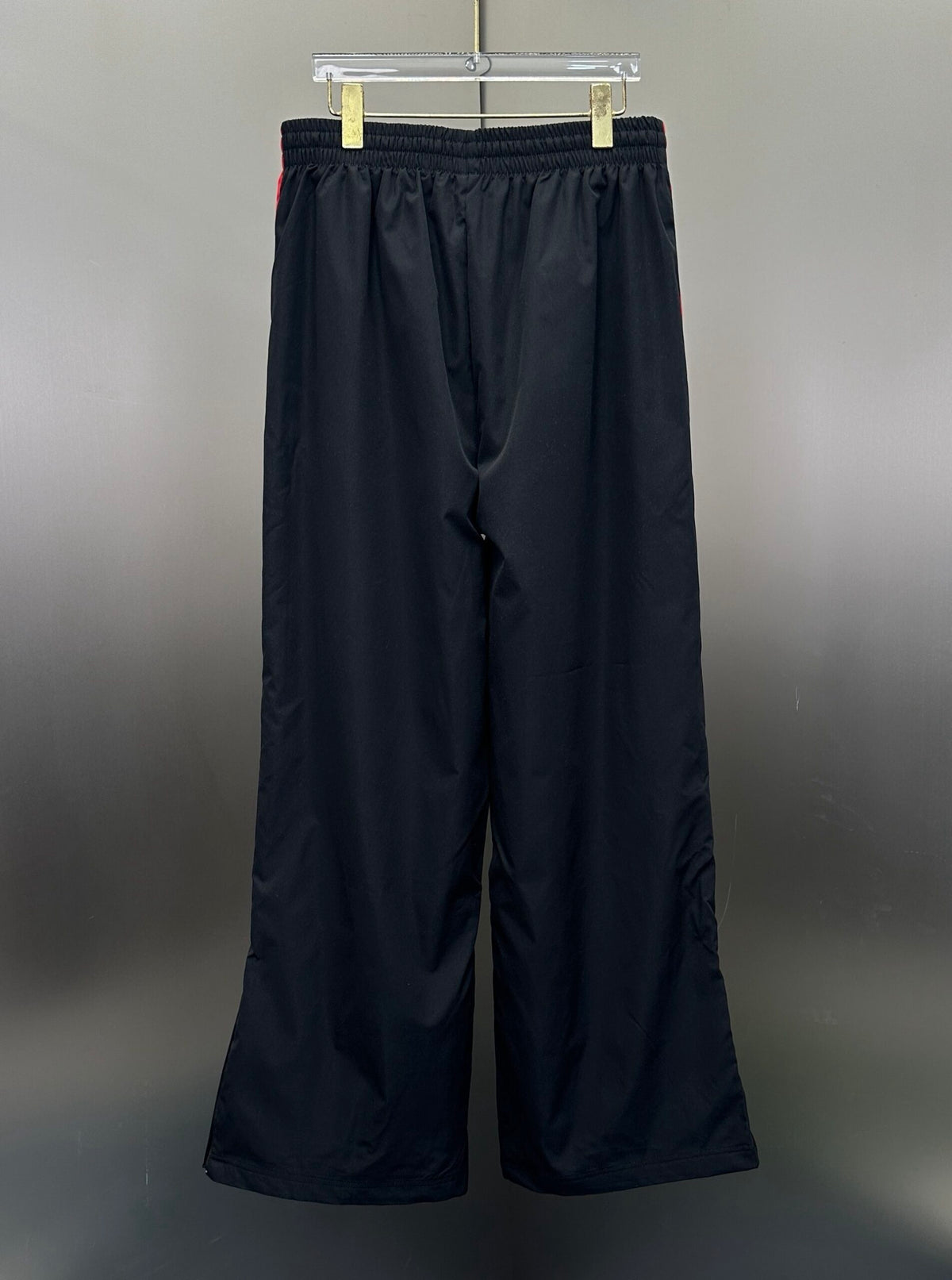 Balenciaga Exclusive Clothing - prezentare produs