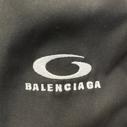 Balenciaga Exclusive Clothing - prezentare produs