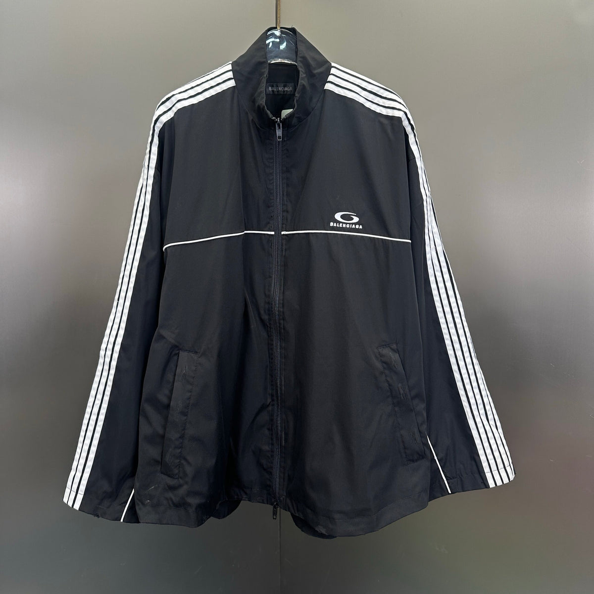 Balenciaga Exclusive Geacă - prezentare produs