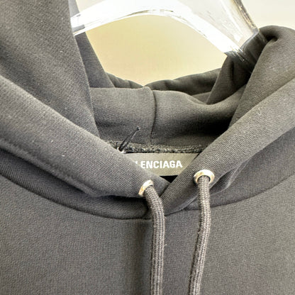Balenciaga Exclusive Clothing - prezentare produs